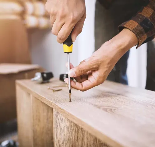Handyman repair work on home fixtures