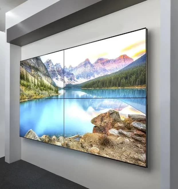 Multi-screen video wall installation