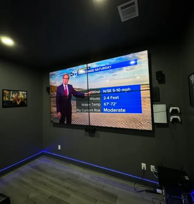 Large-scale video wall in a modern commercial space